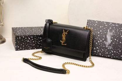 Sunset Medium Shoulder Bag in Smooth Leather